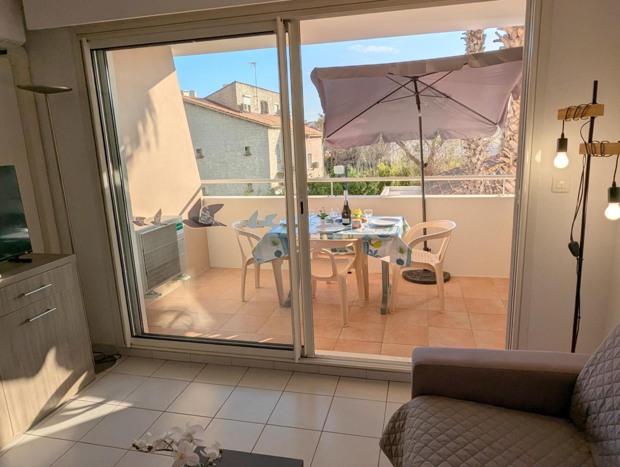 Sol-Y-Days Mayflower, Appartements Climatises Residence Avec Piscine Proche Centre Le Grau-du-Roi Eksteriør billede